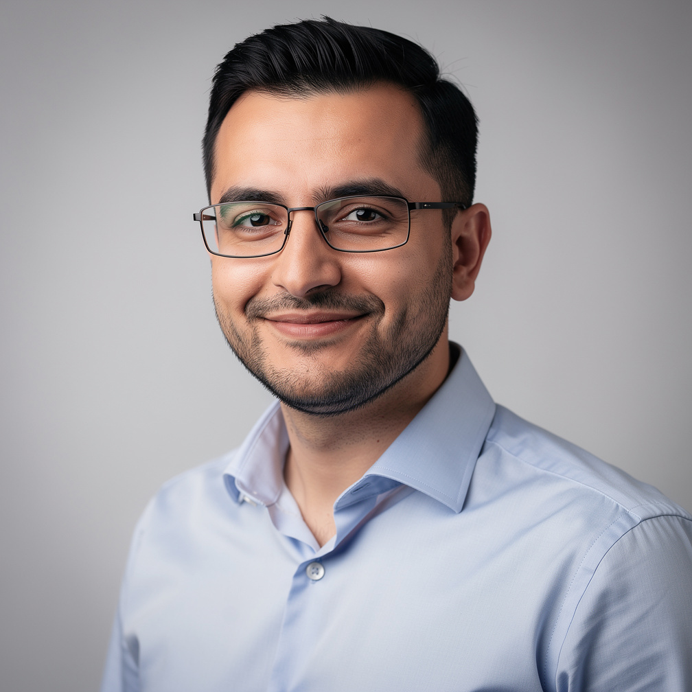 Turkish male crisis communication specialist in his 30s wearing a shirt